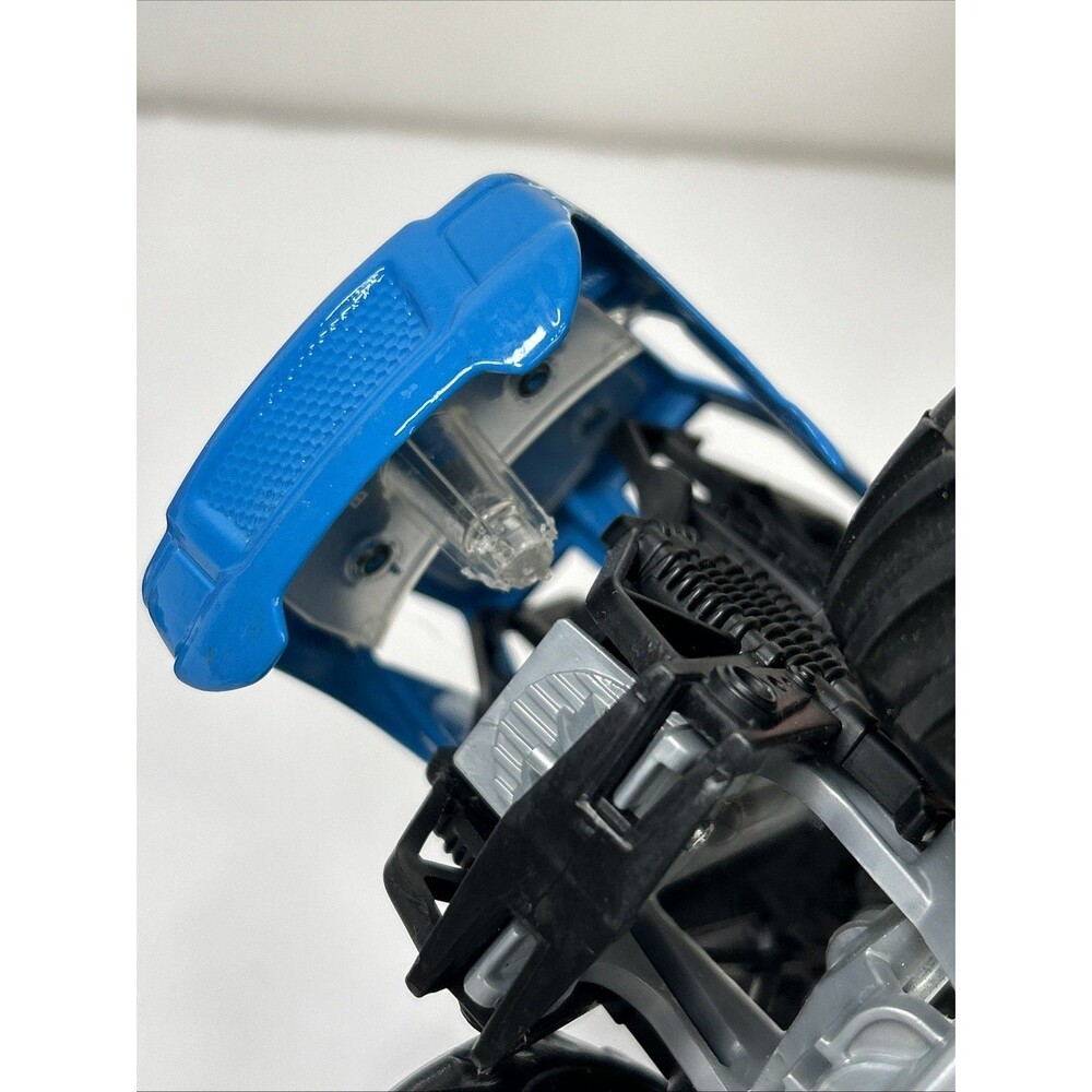 Hot Wheels Monster Jam Truck 1:24 Set Blue Thunder 5 Alarm Set READ - Picture 4 of 6